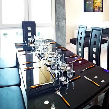 Pollo Mikosta Apartament