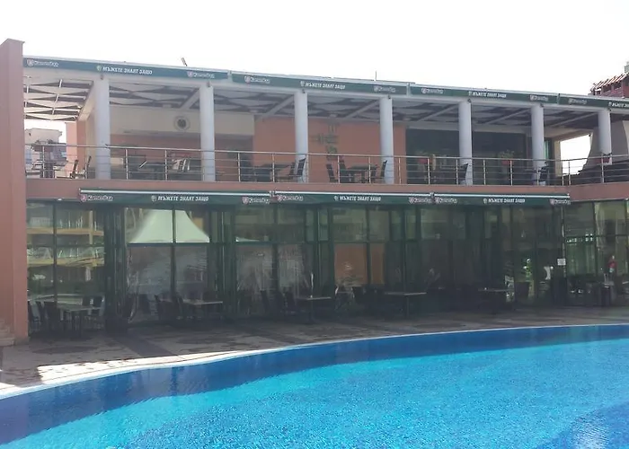 Pollo Mikosta 阳光海滩