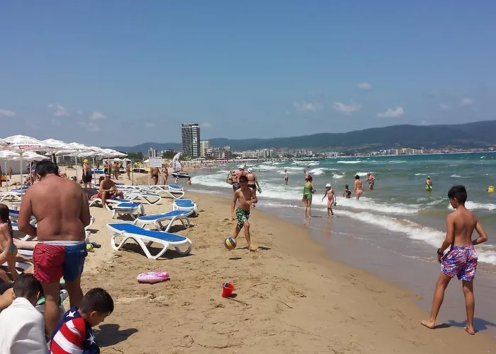 Pollo Mikosta 阳光海滩