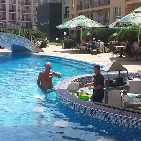 Apartment Pollo Mikosta